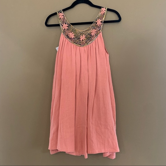 NWT Fairloom Floral Embroidered Sleeveless Scoopneck Ruched Mini Short Dress - Picture 6 of 7